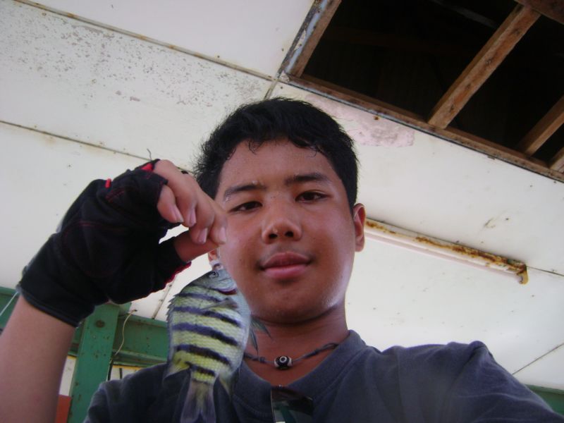 ตกเองถ่ายเองด้วย
