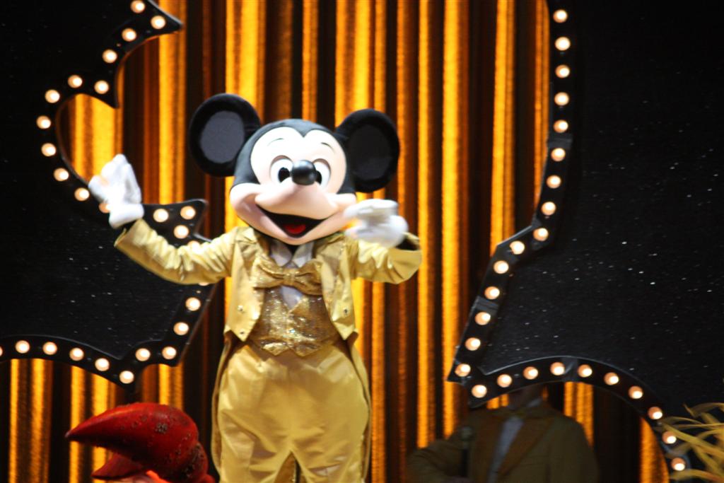 พระเอก mickey