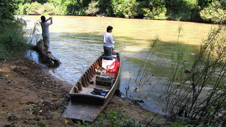 
        ตรงนี้สวยดี.............จอดเรือได้ด้วย......เอาลุยกันเลย

 :love: :love: :love: :love: :