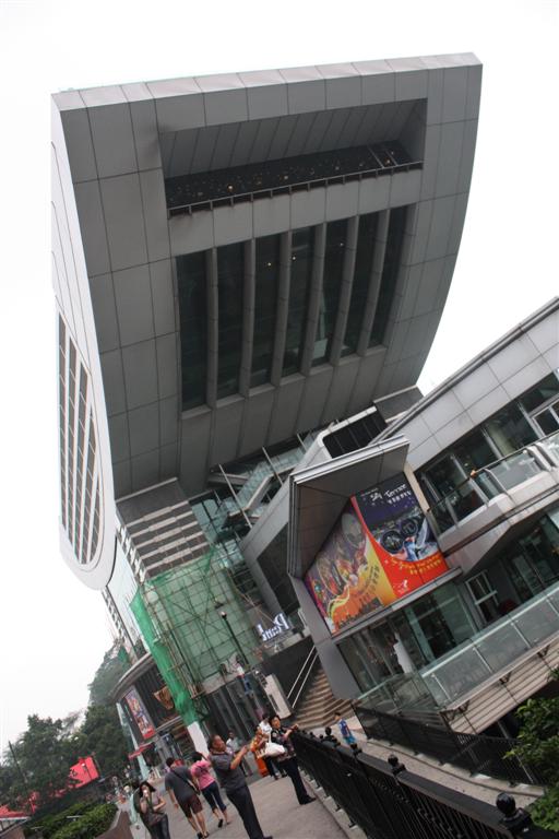 นั่งรถต่อไปขึ้น tram ไปชม the peak ซึ่งเป็นจุดสูงสุดของฮ่องกงครับ