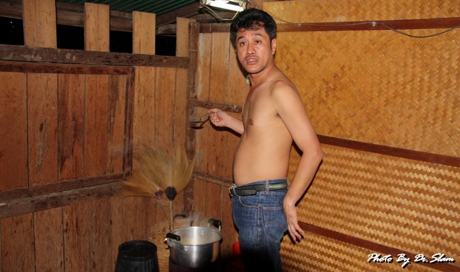 แล้วคุณเคยเชื่อมั้ย ว่าผู้ชายสูงอายุ หน้าตาแบบนี้ จะ..............