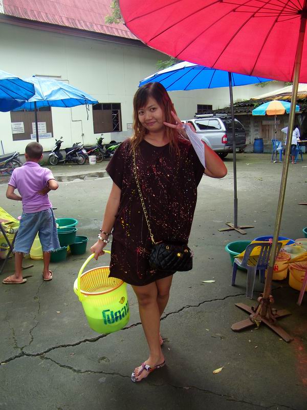  [b]ได้แย้วคร้า...พร้อมกับคาถาปล่อยสัตว์...ไปที่ท่าน้ำกันเลยคร้า...[/b] :cheer: :cheer: :cheer: