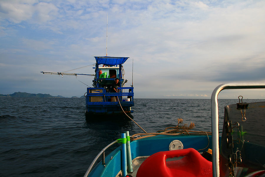 ล้างหน้า...แปรงฟันเสร็จ ก็ลงเรือกันเ