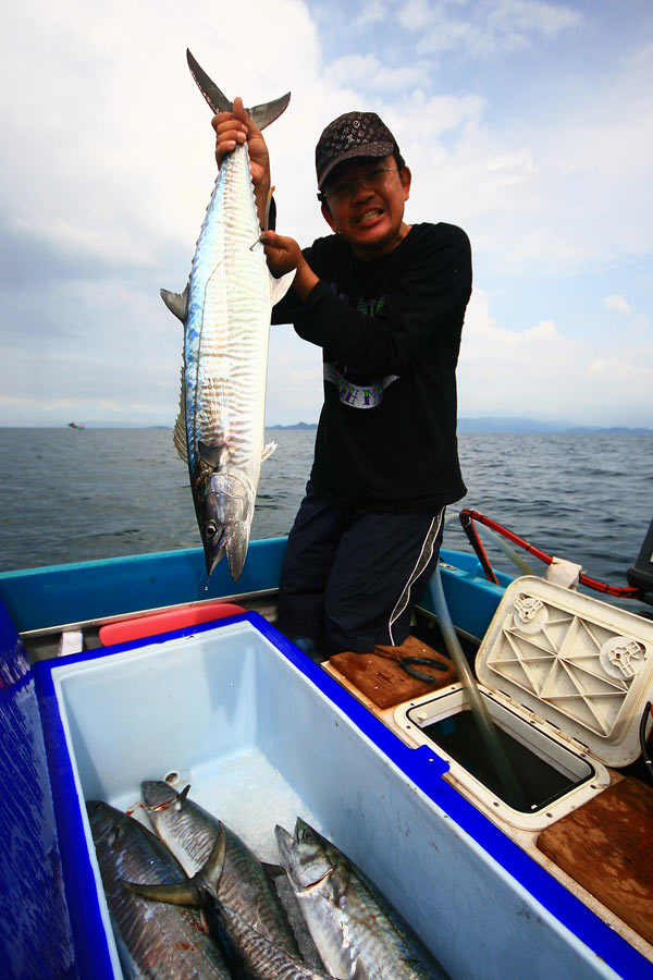 อยู่กับน้าวัฒ์จนเกือบสิบเอ็ดโมง.......