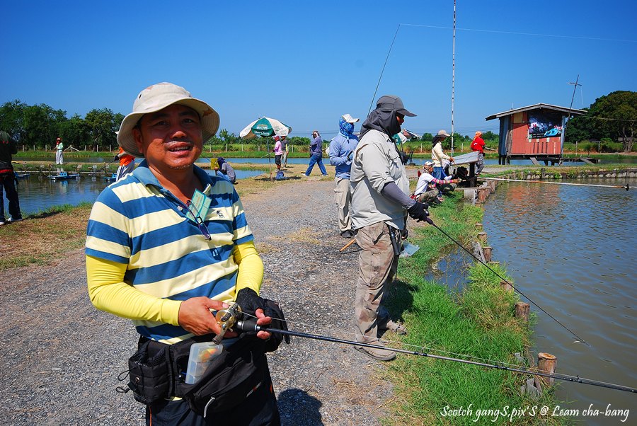 เพ่ พงษ์ ก้อมา สังสรรค์  :laughing: :laughing: :grin: