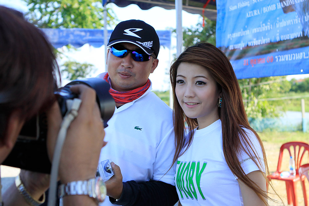 [center] kspeedsound : เดี๋ยวๆ ขออีกรูปนะ .....อย่าเพิ่งไป 

numalee : ได้ๆ ถ่ายดีๆนะ 

kspeedso