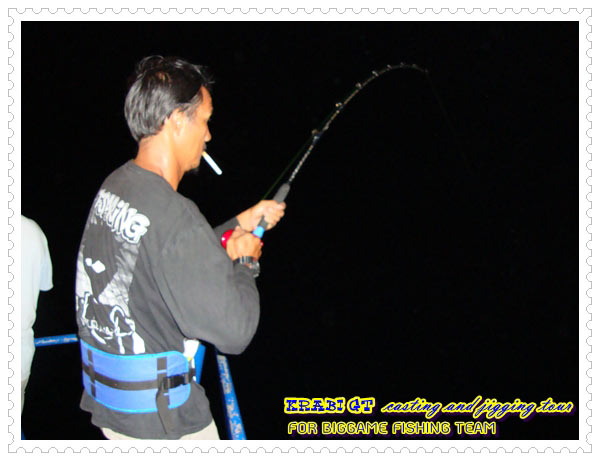  :love: :love:เอ๋ได้จากสายลอยด้านหลังครับ :lov