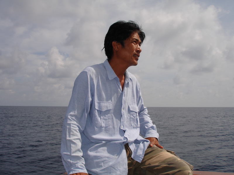 กัปตันหนุ่มหล่อไฟแรงของเราครับ :grin: