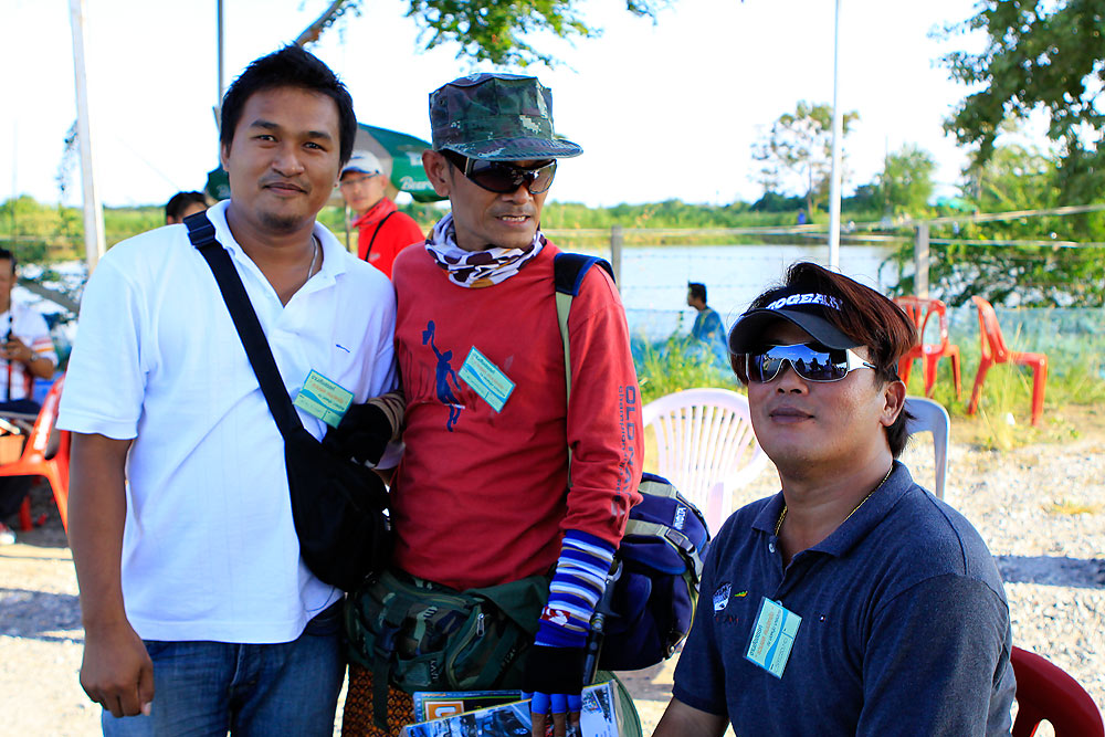 [center] ดูปากน้าลวดดีๆนะ ภาพแรก [/q] 




 :laughing: :laughing: :laughing: :laughing: :laughi