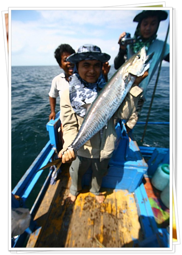 พี่เสริฐ...ขอหล่อคนเดียว :grin: :grin: