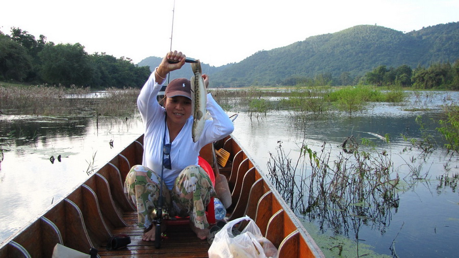 
    ร้ายแบบนี้คงอยู่เรือลำเดียวกันไม่ได้แล้ว...... :tongue: :tongue:

 :grin: :grin: :grin: