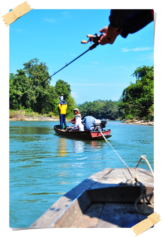 ขากลับงานเข้าครับ เรือเสีย 1 ลำ ต้องลากกันกลับ :grin: