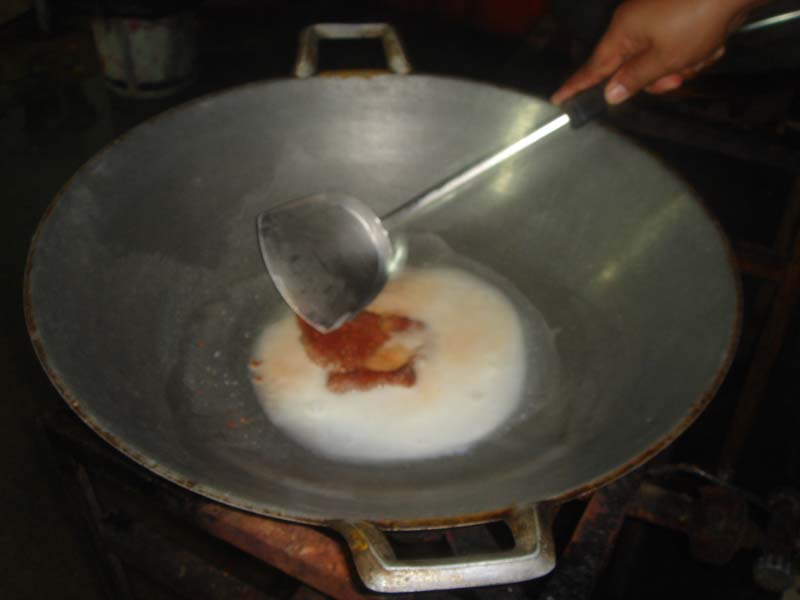 พริกแกงเผ็ดตั้งไฟ ใส่หัวกะทิ  :cheer: :cheer: :cheer: