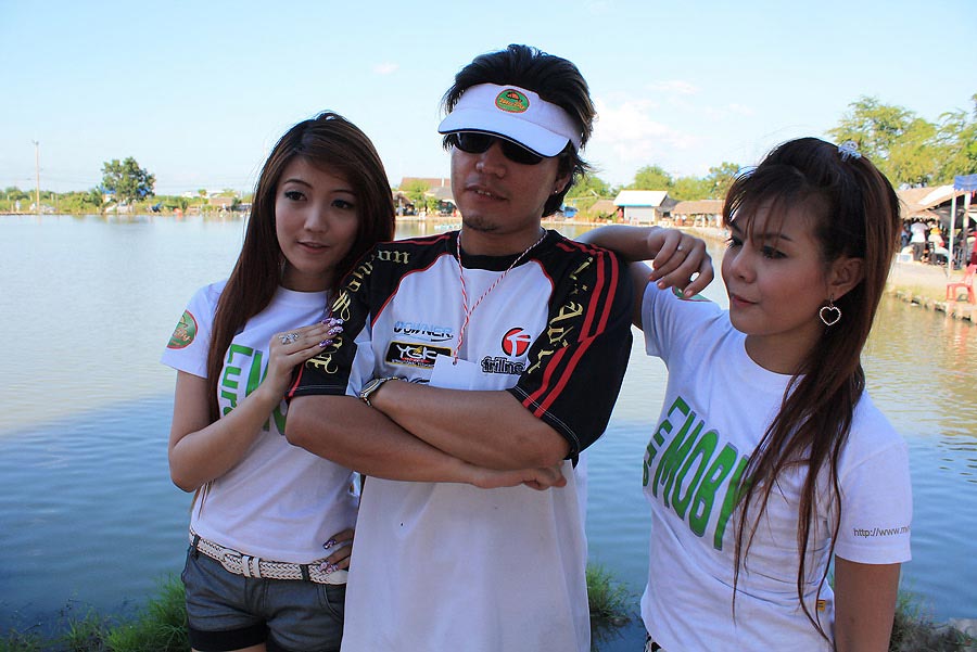  :grin: :grin: พี่ตุ้ยเรา เคลิ้ม ...ครับ... เคลิ้ม....  อิอิ  :grin: :grin: