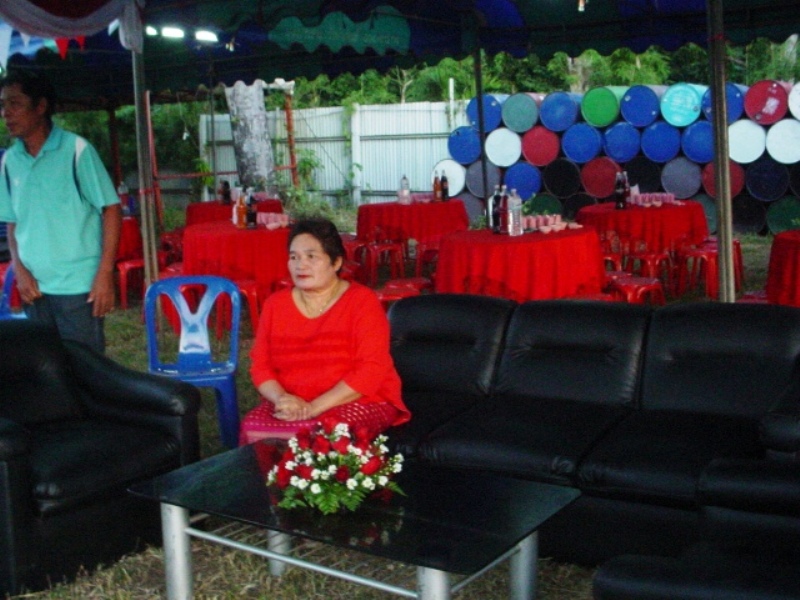 ผู้ใหญ่บ้านหญิงแกร่ง ผู้ใหญ่อุรอน 