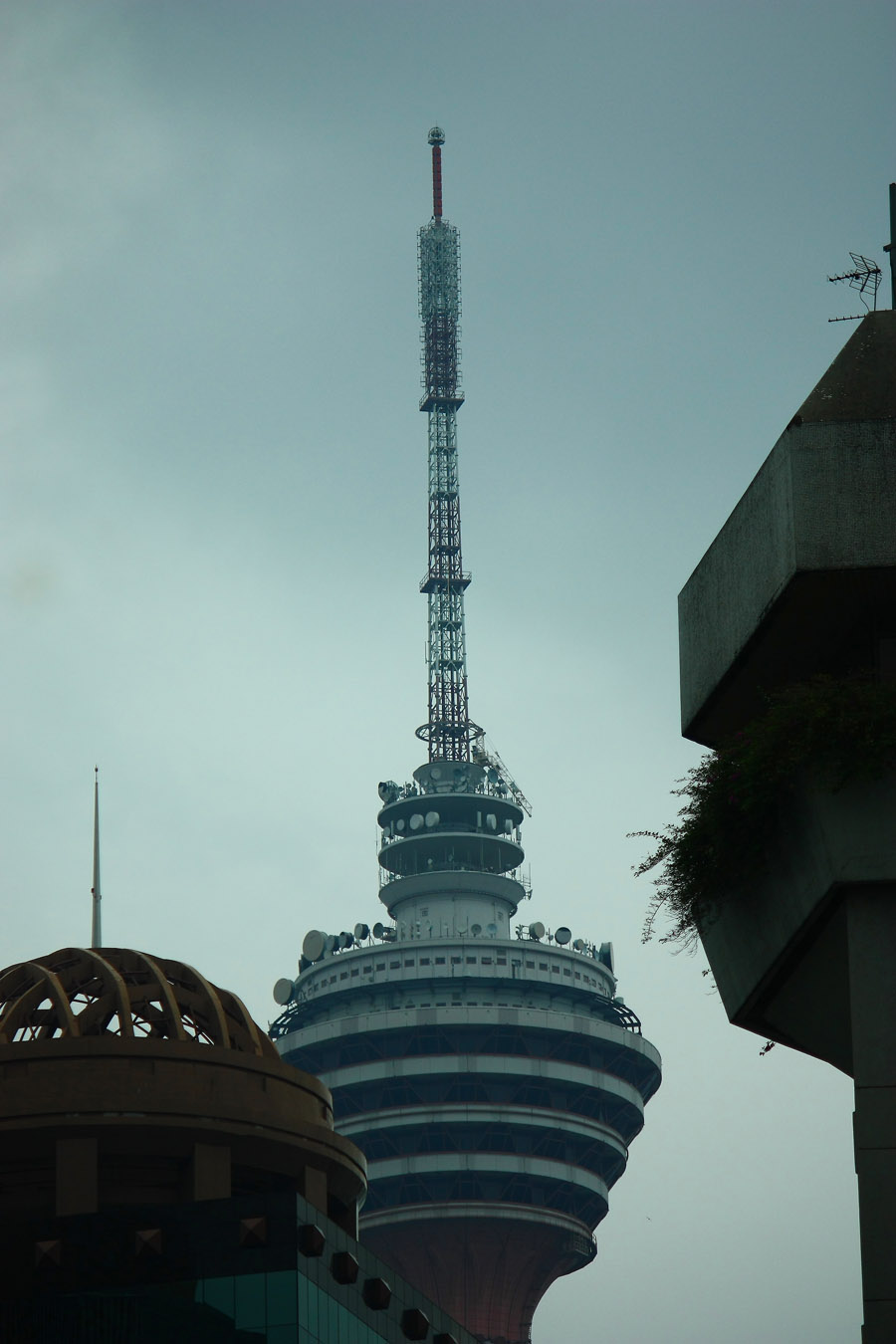 KL Tower ส่องไปได้ไกลสุดแค่เนี้ย... :grin: