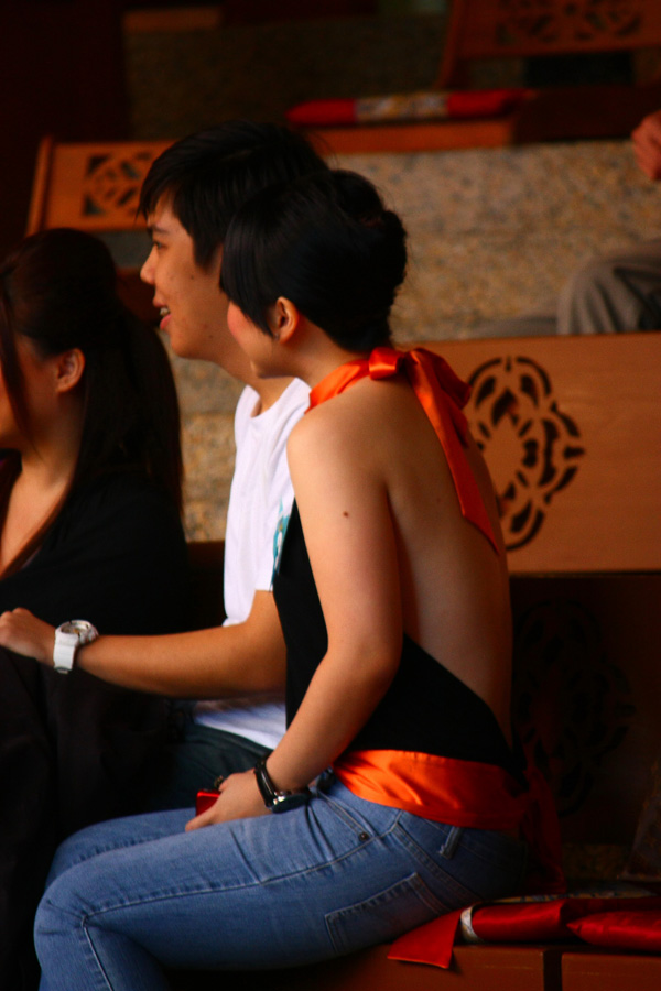 ว้าววว...นักร้องจากสิงคโปร์ครับ.... :love: :love: :love: :love: :love: