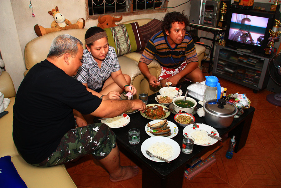 ก่อนกลับบ้าน ก้อยังได้ดินเนอร์มื้อ