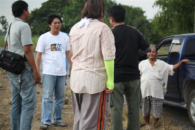วันหลังมารบกวนใหม่นะคร้าบบบ (สงสัยคงต้องมาบ่อยๆ) เหลืออีกตั้ง10กว่าบ่อ  :umh: :umh:
