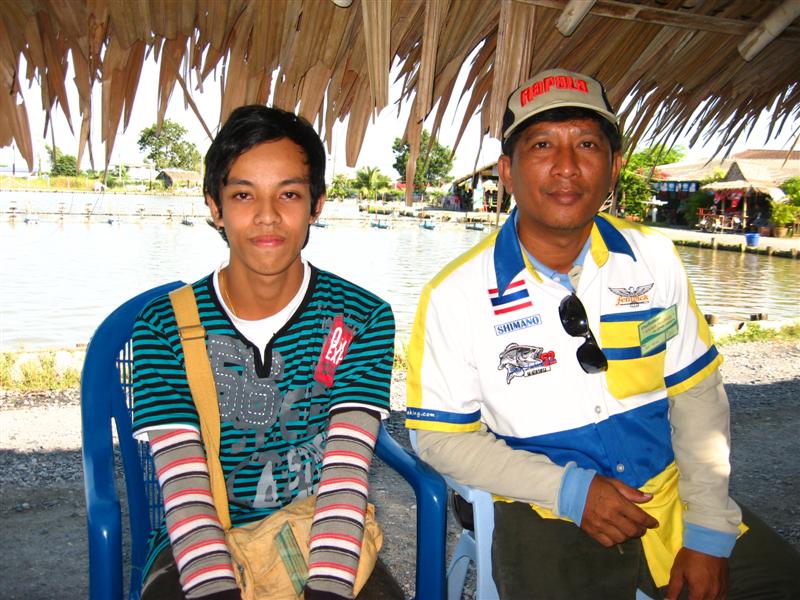 เรามั่ง อิอิ
 :cheer: :cheer:

............................................