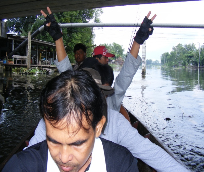 ต่อเรือเข้าหมายกับน้องเอ็ม :laughing: