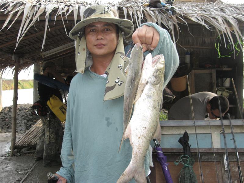นี่ก้อ น้าโต้งครับ กับผลงาน กุเรา 2 หน่วย เช่นกันครับ  :cool: :cool: :cool: :cool: :cool: :cool: :co
