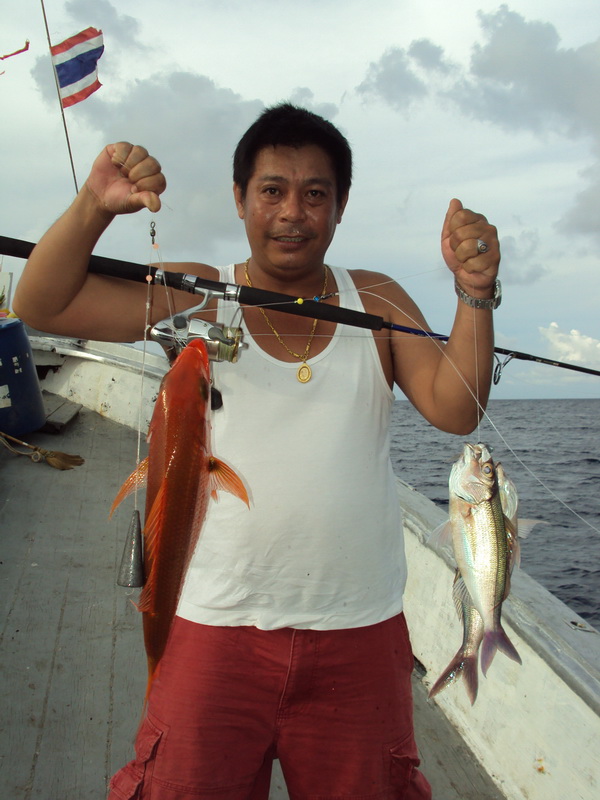 พี่เอ๋อยู่หัวเรือคนเดียวแอบเอาขึ้นมา :grin:
