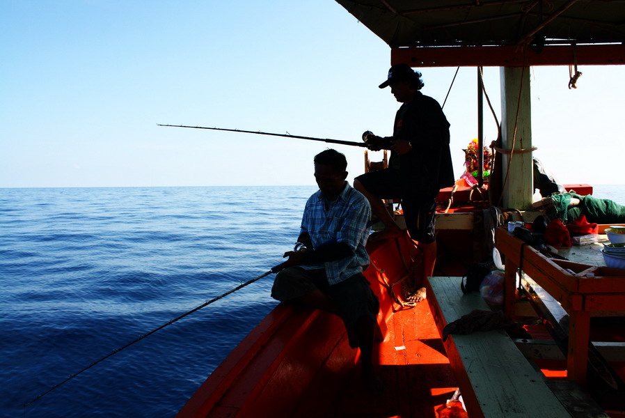 หวัเรือปลาฉวยดี ท้ายเรือมาขอแจมครับ 