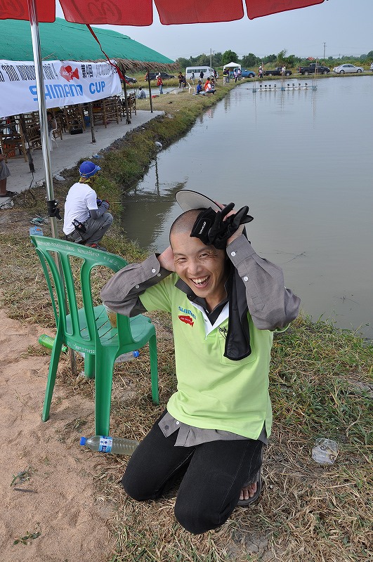 กรรมการจ้อยบอกไม่ไหวแล้ว  ปวดหัว ๆ  โอ้ย ๆ ปวดหัวจังเลย  :grin: