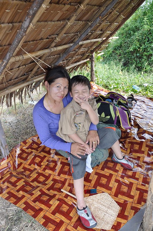 เจ๊ลัดดาครับ กับครอบครัวที่อบอุ่นครับ  :grin:
