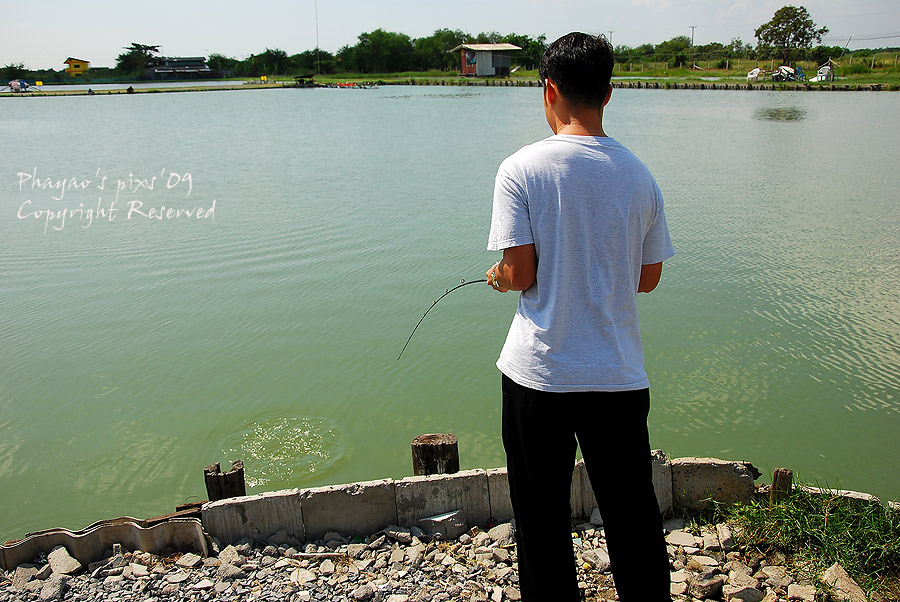 
ดูๆจากวงพรายน้ำ  ต้องมีขนาด 5 Up แน่นอน    :grin: :grin: :laughing: :laughing: