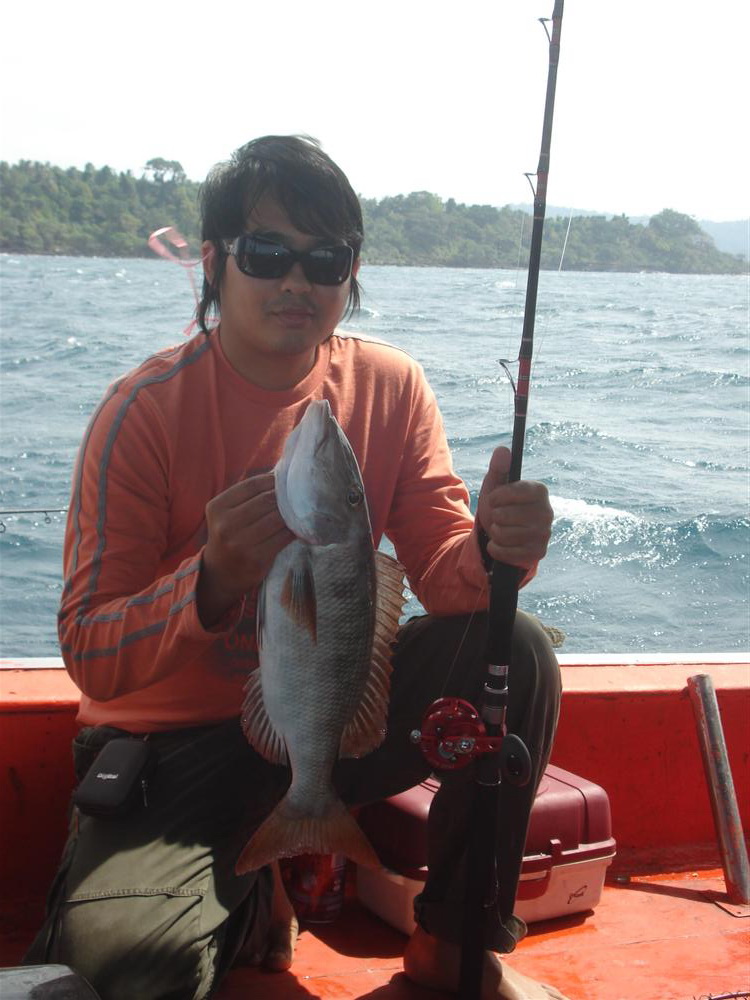 ตัวหนี้ปลาหมูสี โซะของน้าหนึ่ง  ลอยอินทรีย์ขาดเหมือนกันแต่เงียบกริบ :cheer: