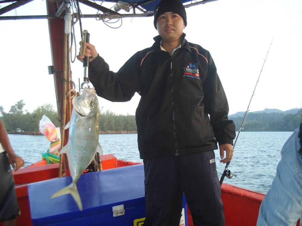 คนนี้ น้าสังข์  กรรมการประจำเรือ  แต่ไม่เคยลงเรือมาก่อน 
บอกว่าทริปหน้าไม่ขอเป้นกรรมการแล้ว  ขอลงแข