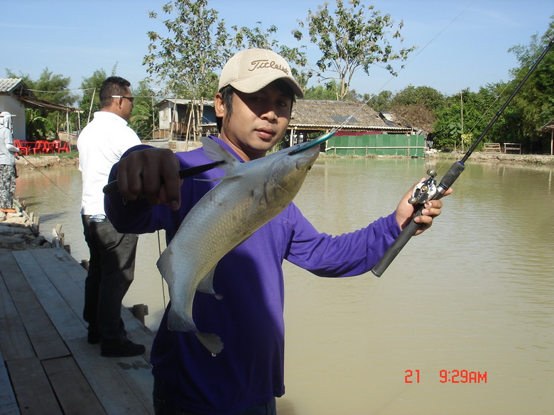 จำชื่อน้าคนนี้ไม่ได้ขอโทษด้วยคับ...