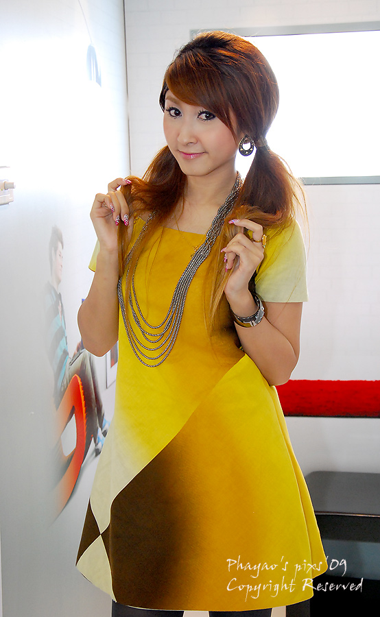
อันนี้เค้าจัดฉากไว้ให้ลูกค้าลองกล้องSony ในการถ่ายย้อนแสง  แต่ผมนิคคอนขอแจมครับ    :grin: :grin: :