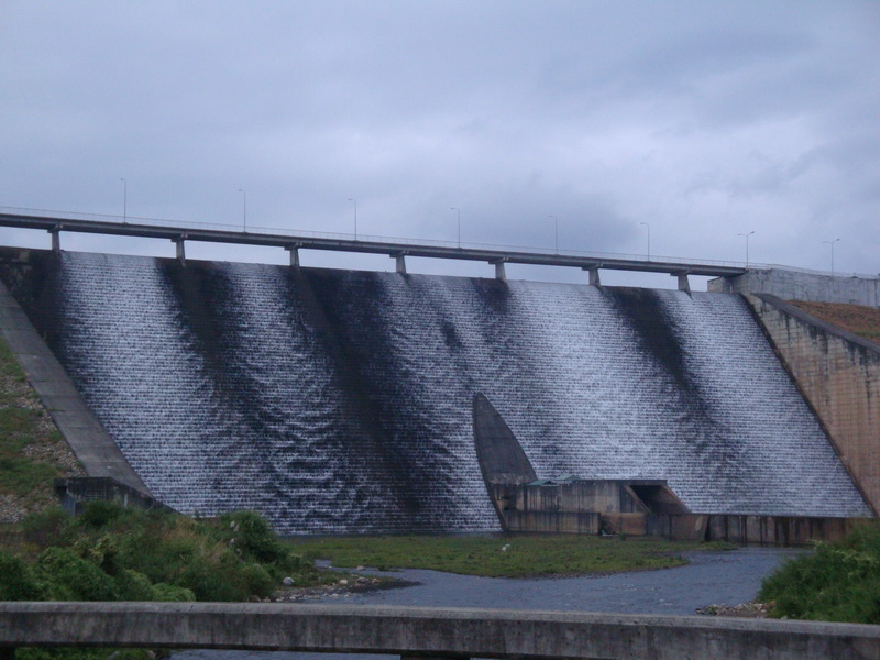 ดูชัดๆ ก็สวยดีนะ สปิลเวย์ spillway


[q][i]อ้างถึง: ต่ายจรัญ posted: 25-11-2552, 17:58:21[/i]

