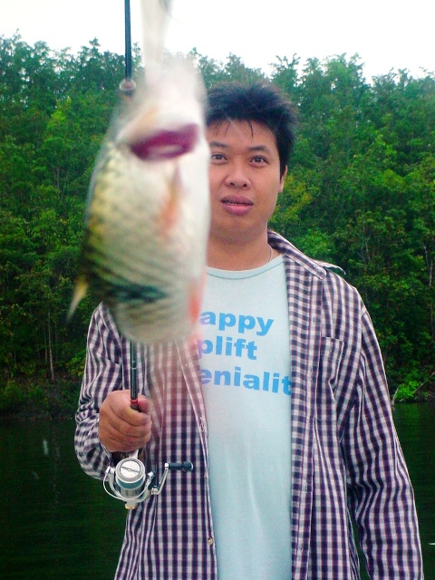 เอ้า !!! นิ่งๆ หน่อยสิครับ เดี๋ยวปล่อย