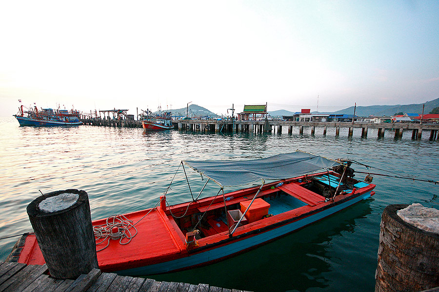 
 เรือลำนี้ ไม่ใหญ่นัก

แต่ก็พานักตกปลา ออกไปได้โทรฟี่ อยู่เรื่อยๆ 

ข่าวล่าสุด ได้ช่อนทะเลมาเป