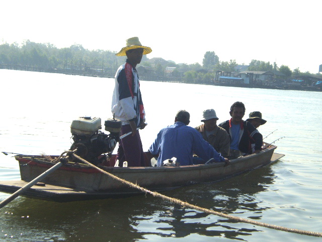ขอบคุณ   พี่ๆ  ลูกค้าที่มาลงเรือ   ไต๋เจ๊กวันนี้ด้วยนะคะ

ที่รับเราเป็นภาระ  ลากไปส่งจนถึงหมาย   แ