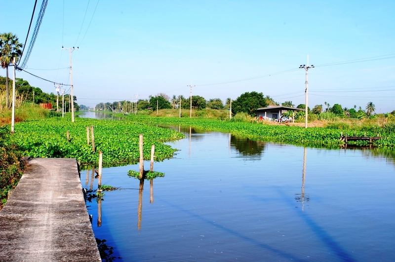 ไม่รอช้าง... :ohh:...ไม่รอช้า...รีบไปหาหมายกันไว้ก่อน...เดี๋ยวตะวันคล้อย...จาได้ม่ายเป็นเสียเวลา... 