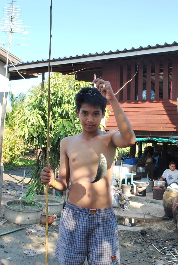 กลับมาถึง...ยังม่ายทันได้นั่งเลย...ไอ