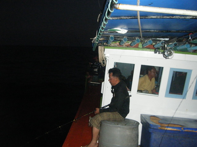 ****เสี่ยกุ้ง นั่งเฝ้าเบ็ดอยู่ปลาก็ก