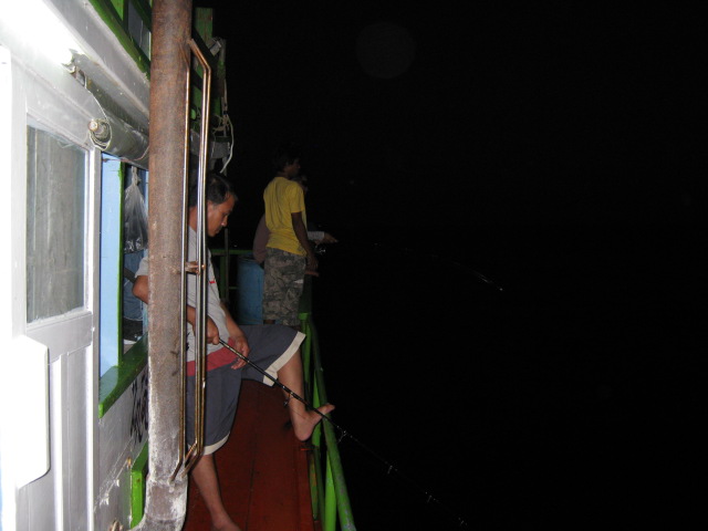 ***ท้ายเรือก็มีนะครับ  :cheer: :cheer: :cheer: :cheer: :cheer: :