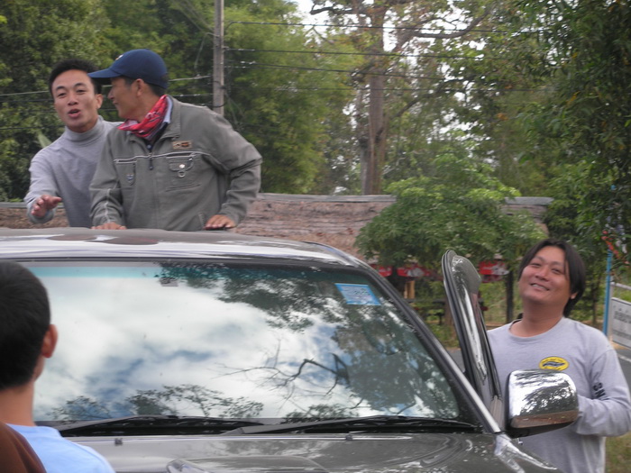 :laughing: :laughing:r  พี่ต้า..บอกว่า..วันนี้เจอกันหน่อย น้องๆๆเขื่องใน :laughing: :laughing: :lau