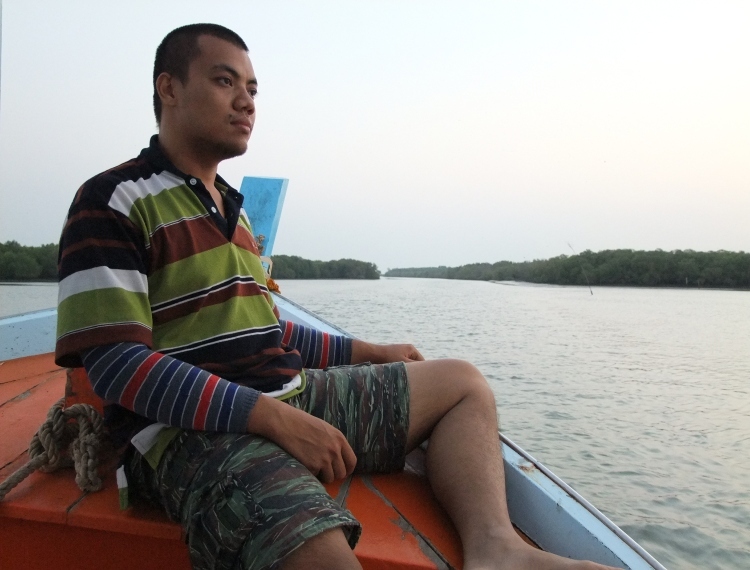 
[b]ผมเองครับ ช้าง[/b]  :grin: