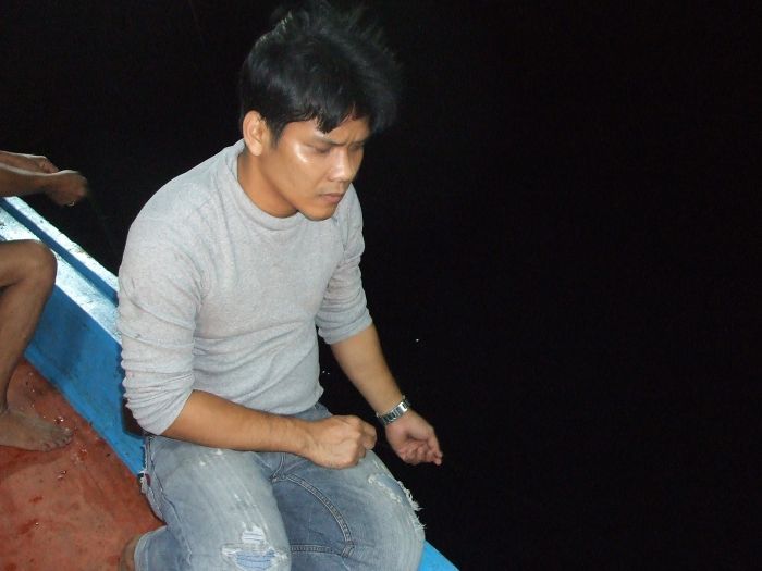  :blush: :blush: :blush: :blush: :blush: :blush:
พี่เค้ากำลงฟังเส