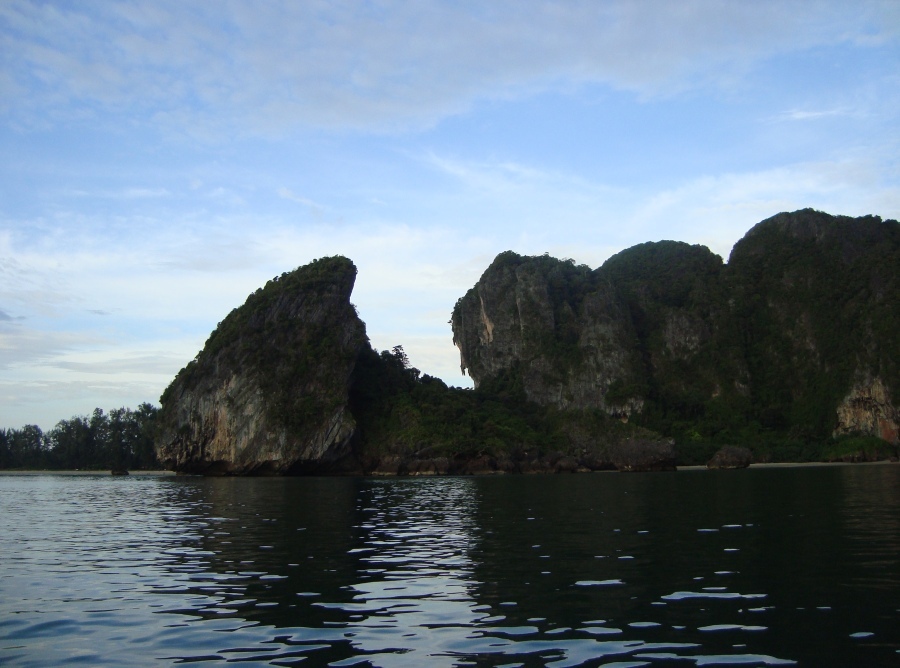 บริเวณหาดยาวครับ  :love: :love: