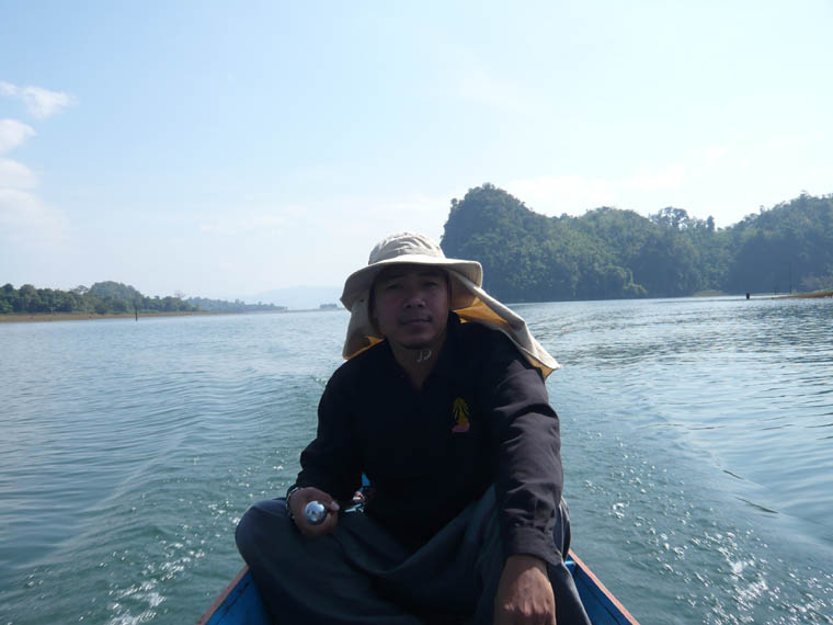 ดนขับเรือก๊าบ :laughing: :laughing: