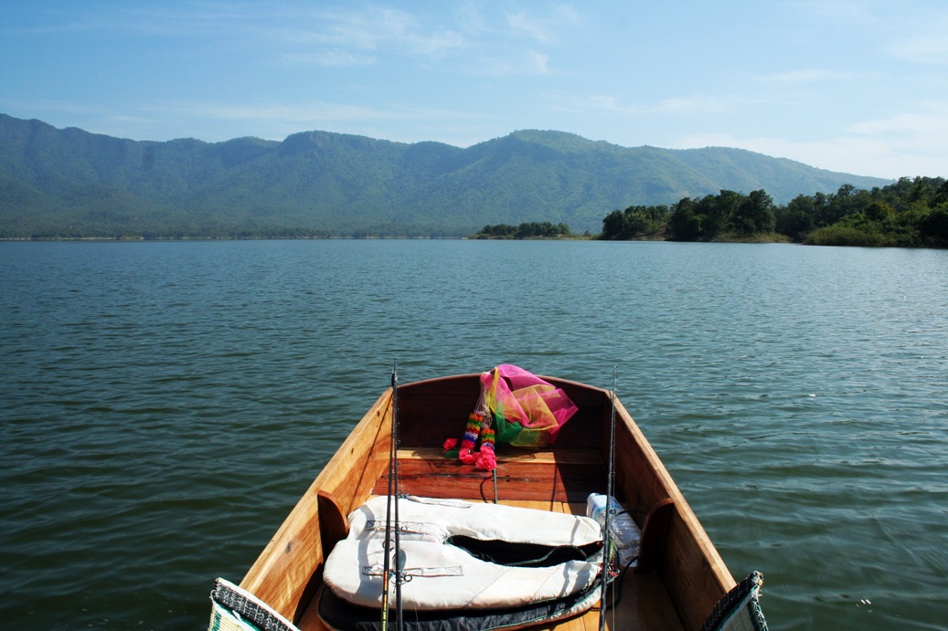 ไต๋เรือ ติดเครื่อง...ออกเรือหาหมายให