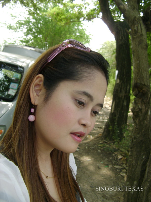 เอ??? มันไปไหนกานหมดหนอ ??? 
มาเร้ว มากินหนอนเร้ว ช่อนเอ้ย !!!